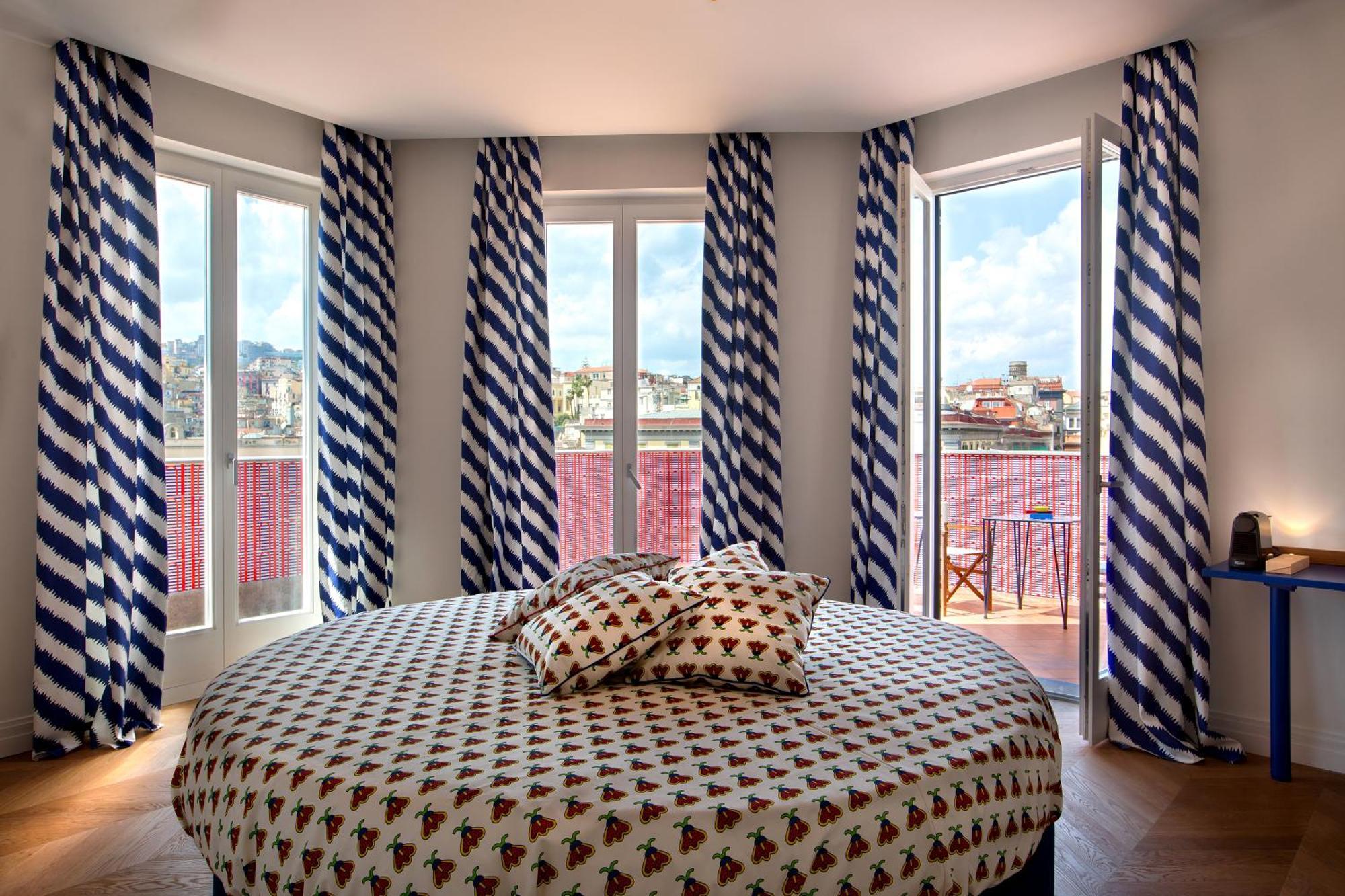Galleria Port'Alba - Suites & Rooftop Napoli Bagian luar foto