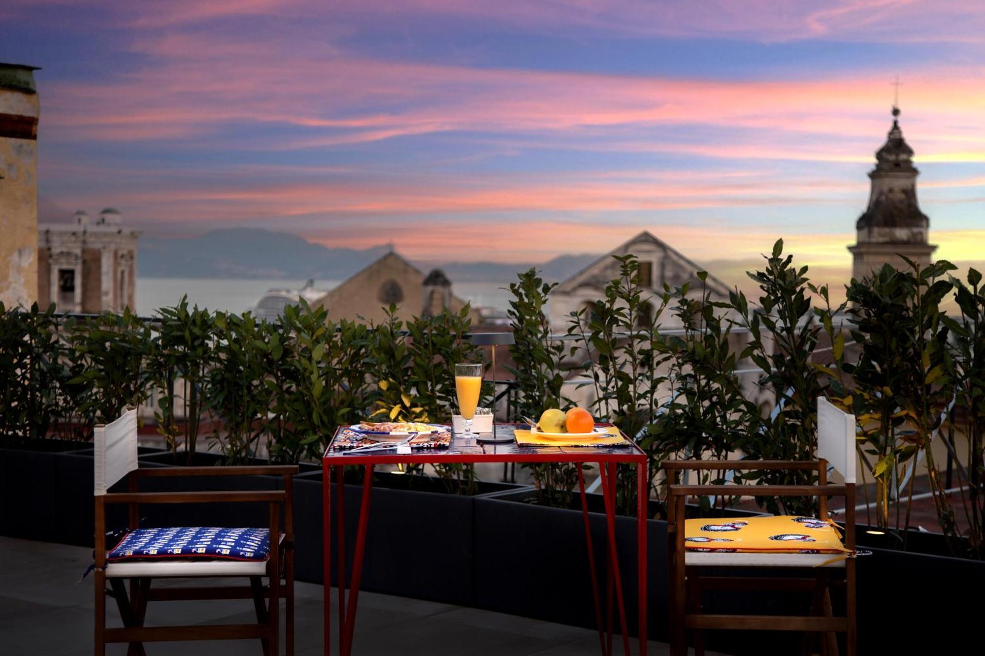 Galleria Port'Alba - Suites & Rooftop Napoli Bagian luar foto