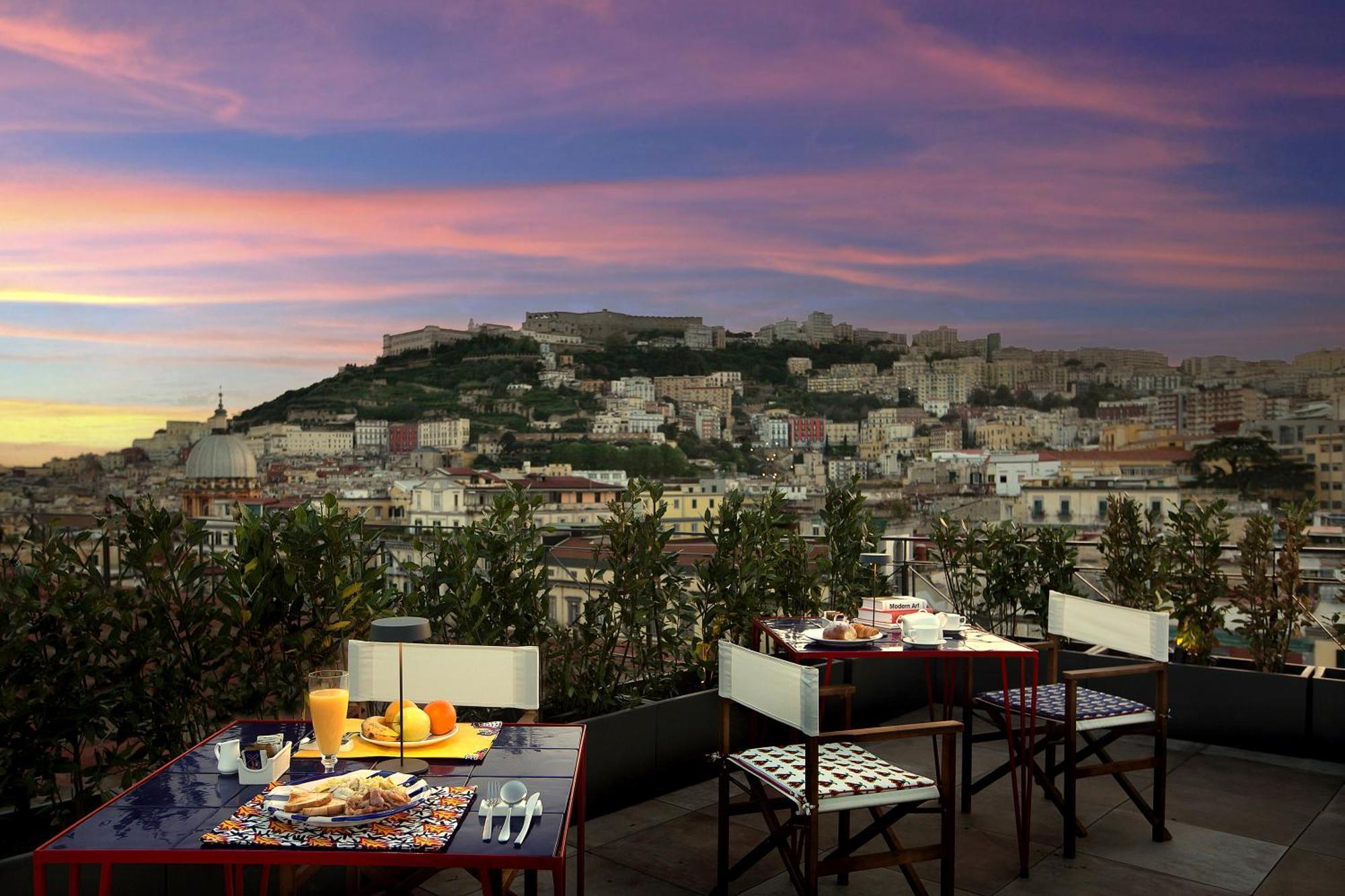 Galleria Port'Alba - Suites & Rooftop Napoli Bagian luar foto