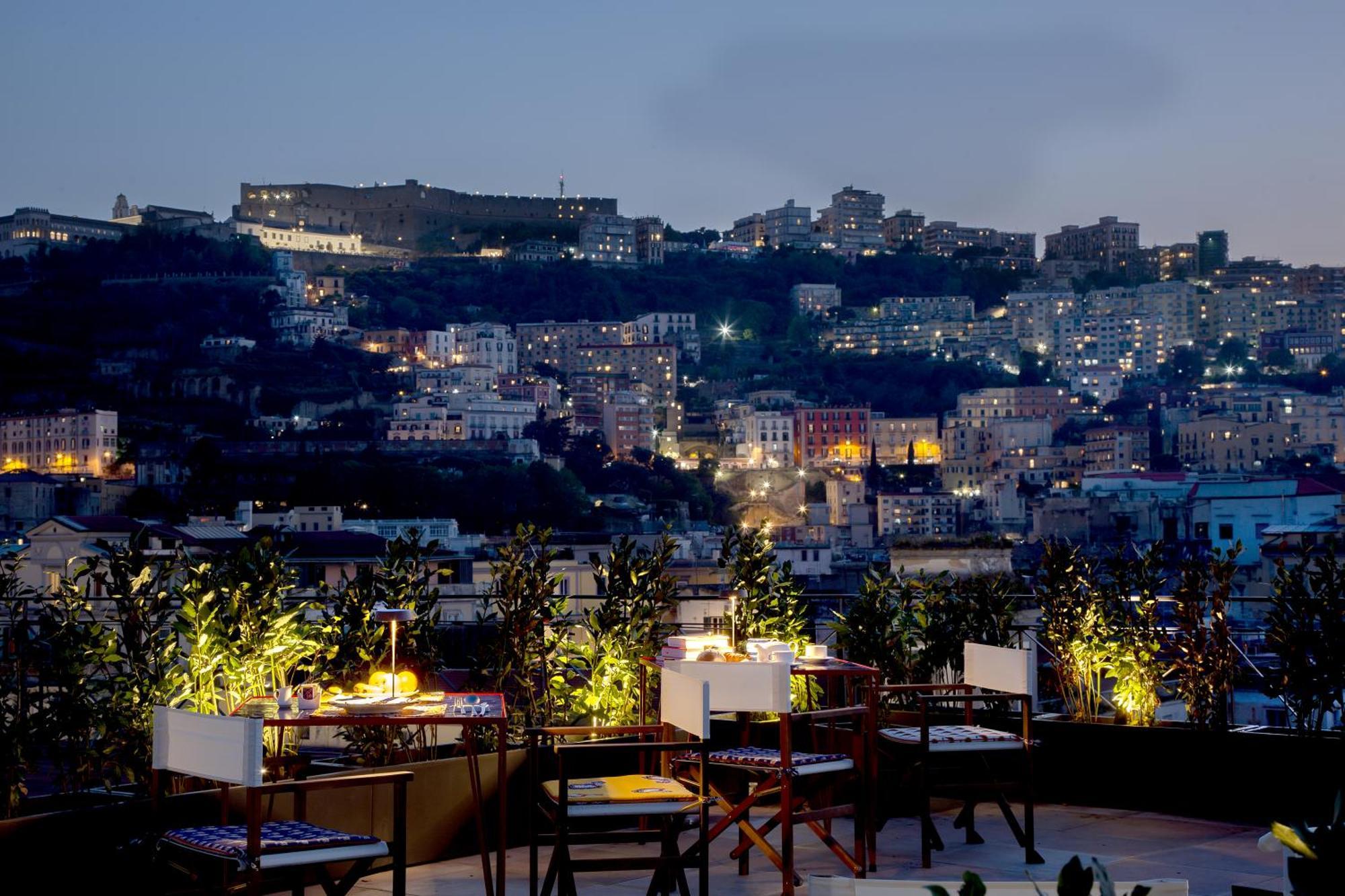 Galleria Port'Alba - Suites & Rooftop Napoli Bagian luar foto