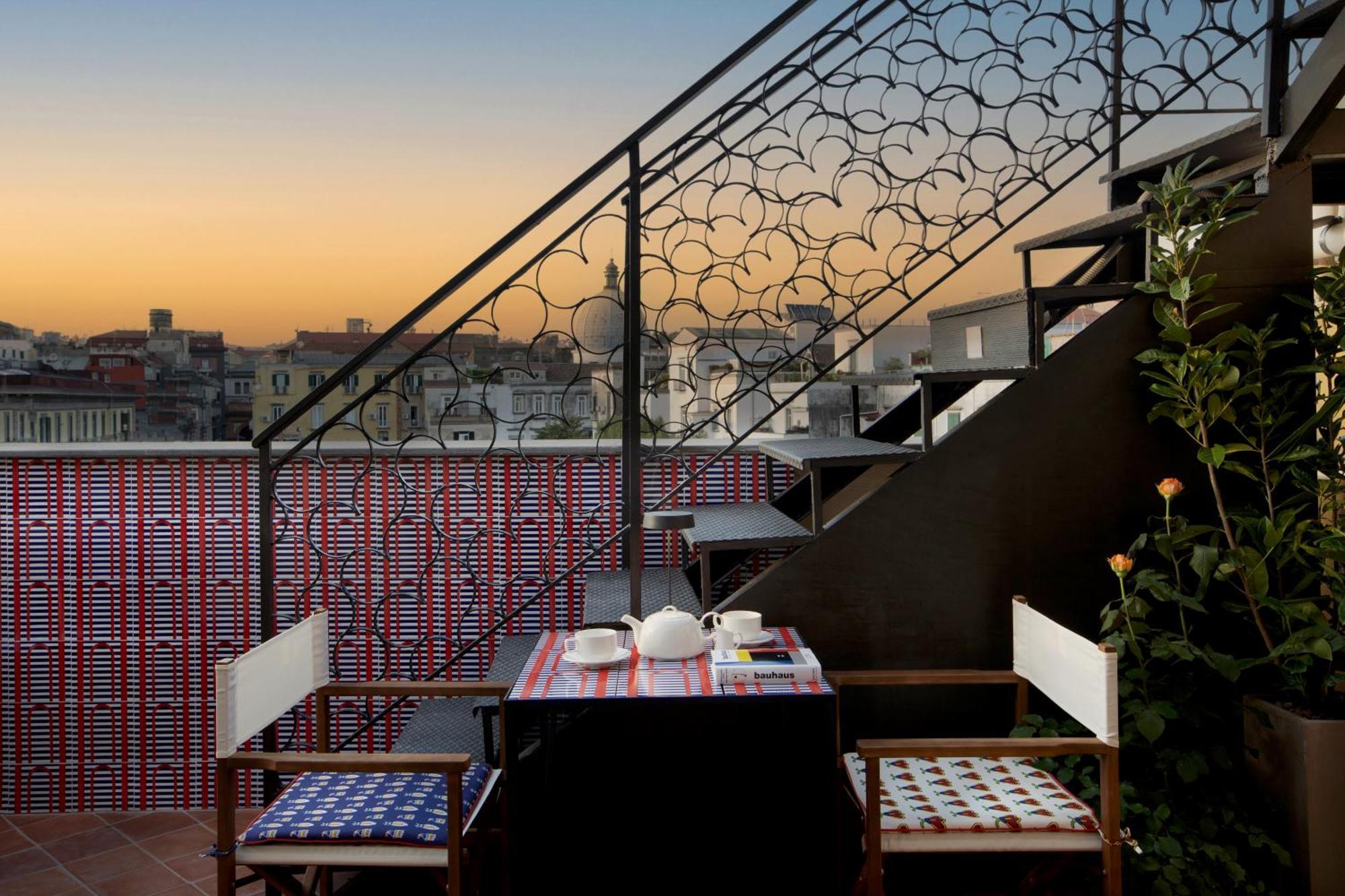 Galleria Port'Alba - Suites & Rooftop Napoli Bagian luar foto
