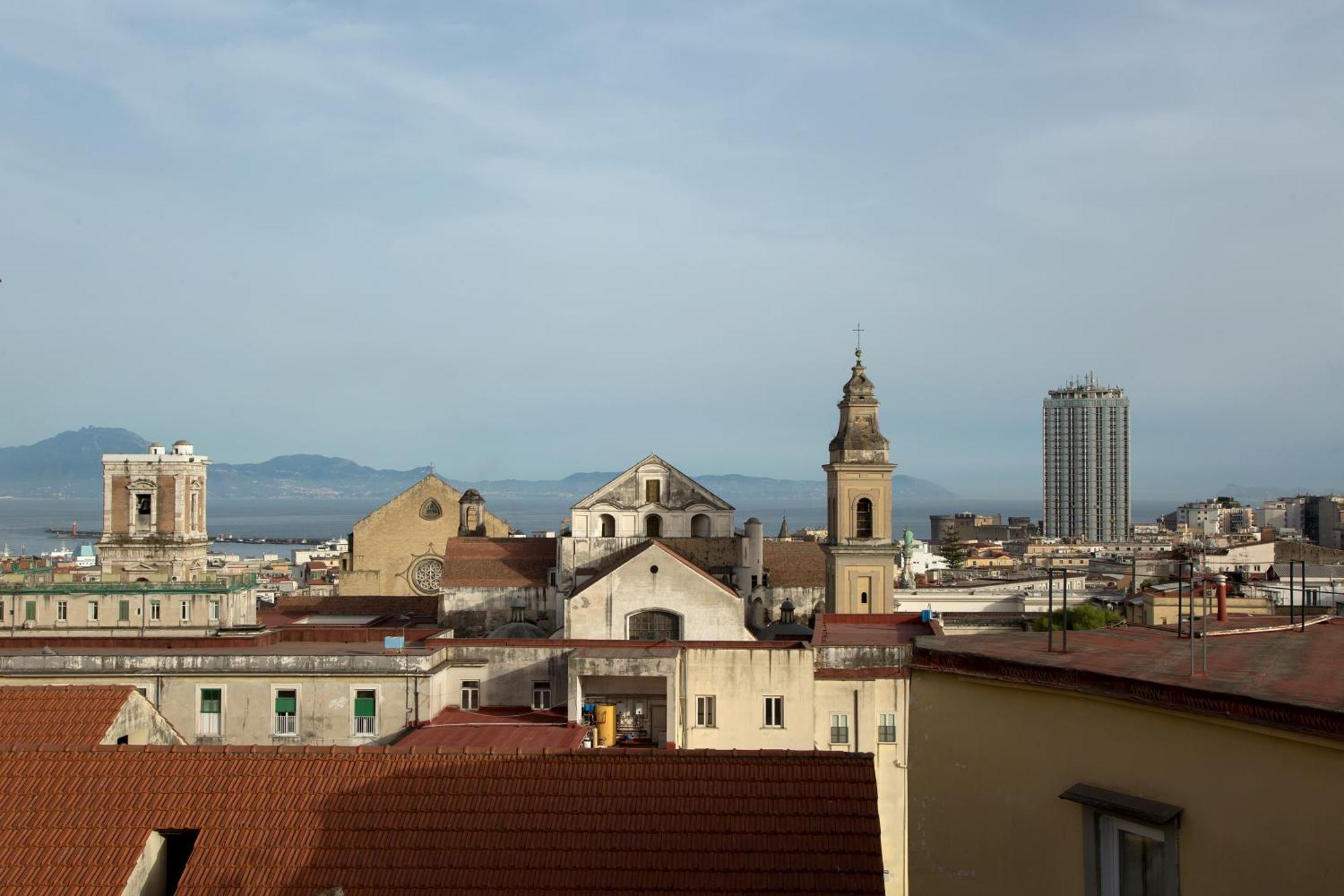 Galleria Port'Alba - Suites & Rooftop Napoli Bagian luar foto