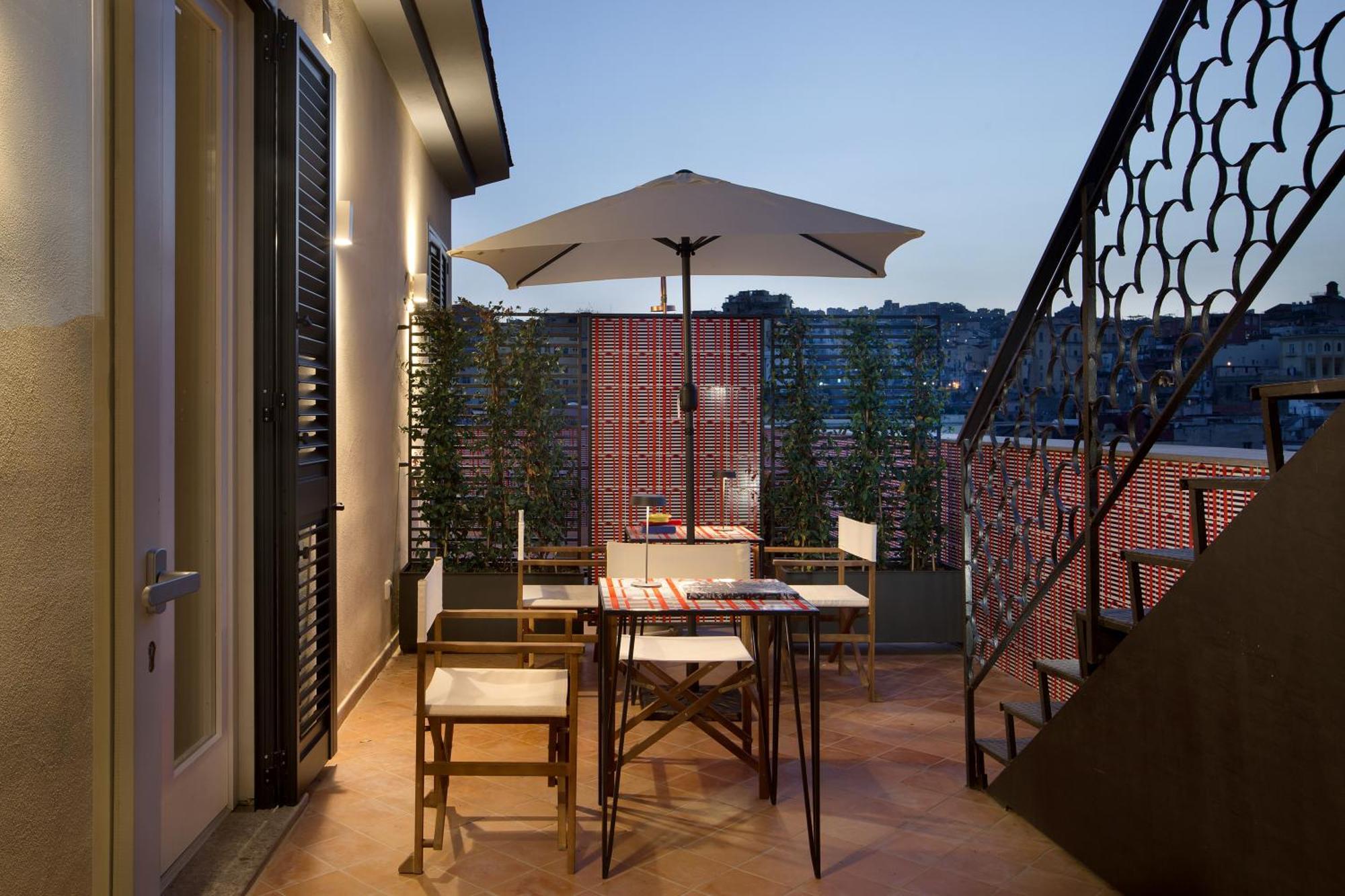 Galleria Port'Alba - Suites & Rooftop Napoli Bagian luar foto